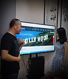 感谢电影制作公司胡导演远从广州来到我公司交流网站，我们定全力以赴，不负使命，帮您把网络营销落地。